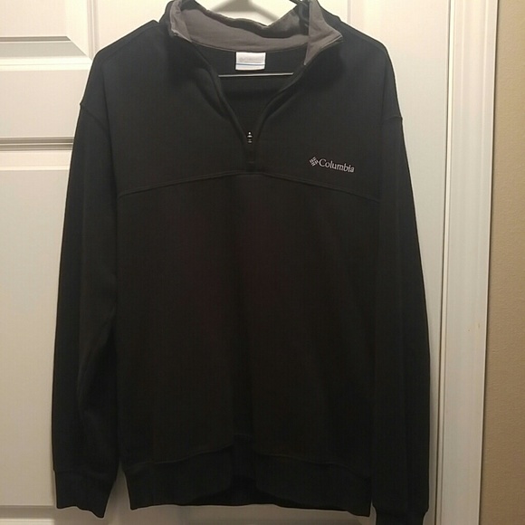 Mens Black Columbia pull over