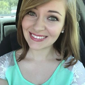 Meet your Posher, Brooke