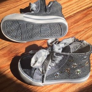 Grey baby girl high-tops