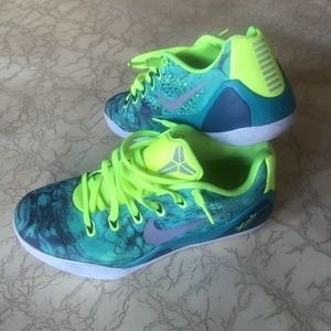 Nike Sneakers "Easters"