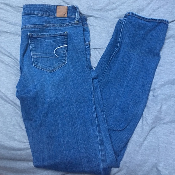 💫 New listing! American Eagle skinny jeans!