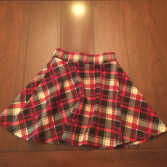 Skirt by Try ! This