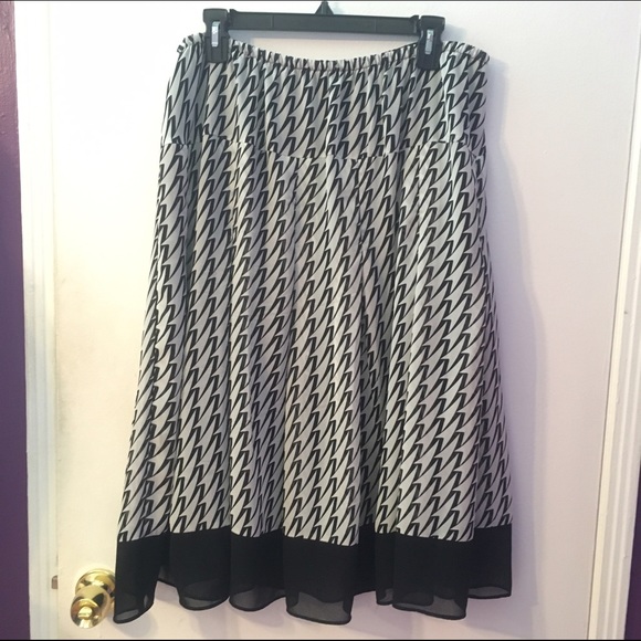 Patterned Midi-skirt