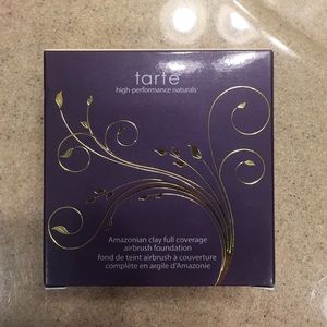 NIB Tarte Amazonian Clay Airbrush Foundation