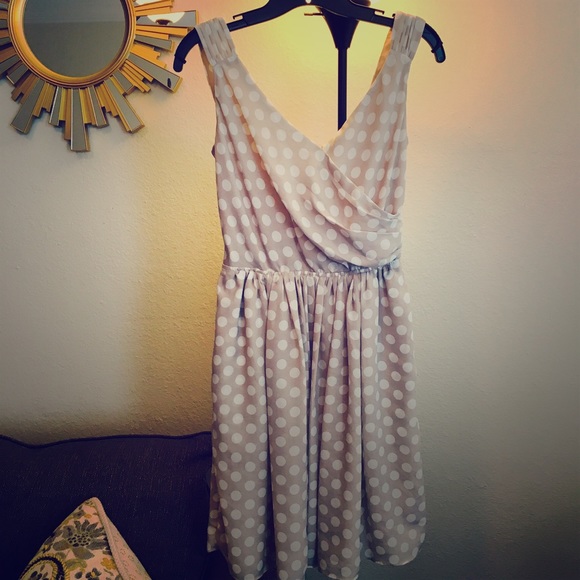 EXPRESS SIZE 4 ❤️ON SALE❤️ POLKA DOTS DRESS