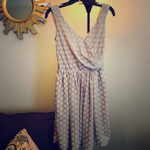 EXPRESS SIZE 4 ❤️ON SALE❤️ POLKA DOTS DRESS