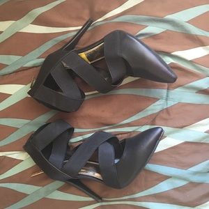 Women black heels