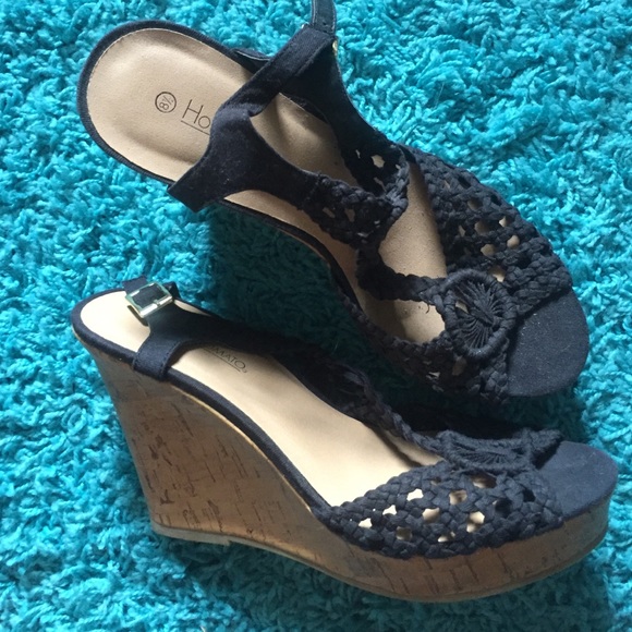 Black and Tan wedges