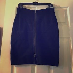 BCBGMaxAzria body con skirt