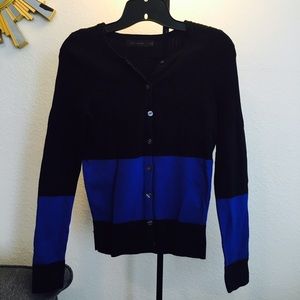 The Limited 💙 XS black and blue button cardigan