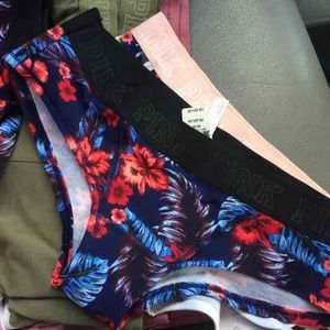 Medium logo boy shorts