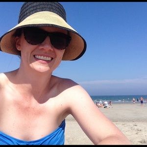 Meet your Posher, Laura