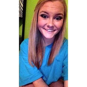 Meet your Posher, Ansley