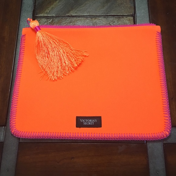 NWOT VS swimsuit bag
