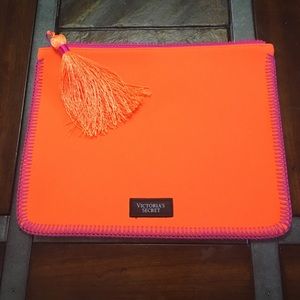 NWOT VS swimsuit bag