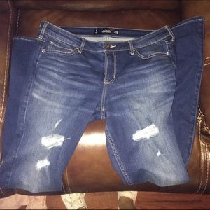 Brand new distressed Hollister jeans
