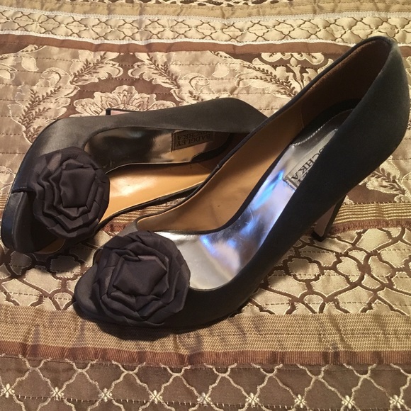 Gray Satin Shoes 9.5M