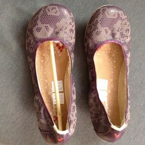 Plum lace jing jing flats