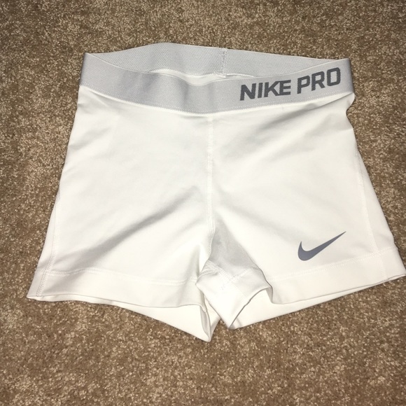Never worn NIKE Pros!