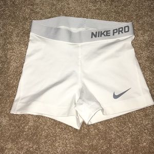 Never worn NIKE Pros!