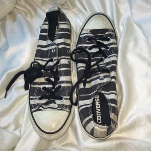 striped converse
