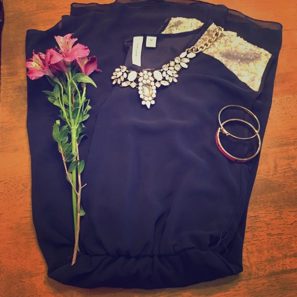 ❗️SALE❗️🆕 Gorgeous Navy & Gold Sequin Chiffon Dre