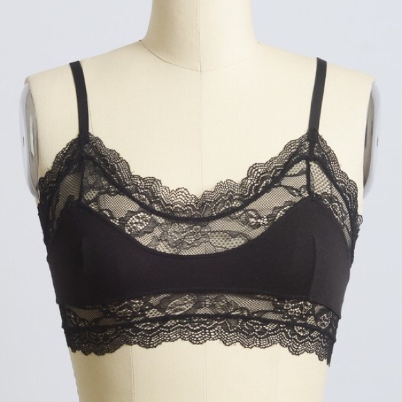 NWT || Black Scalloped Lace Bralette - Picture 3 of 4