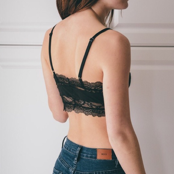 NWT || Black Scalloped Lace Bralette - Picture 4 of 4