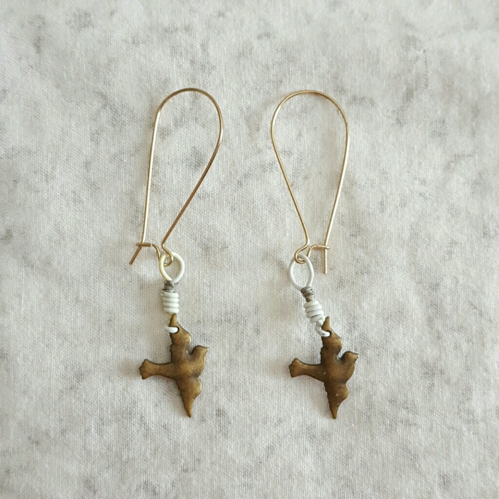 Fly away earrings
