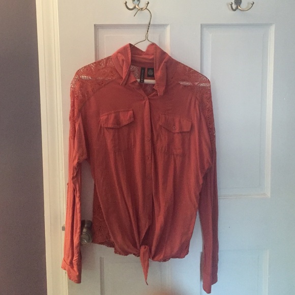 Woman's blouse