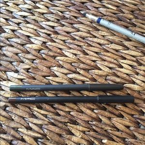 3 eyeliners
