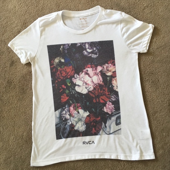 RVCA Tee🌻🌹🌷