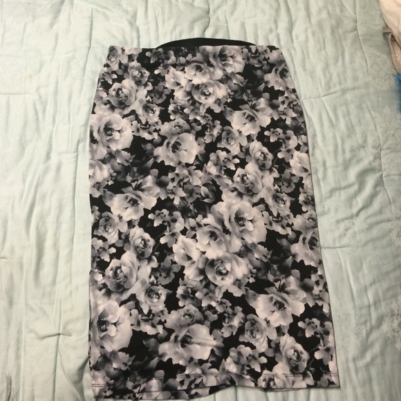 Floral pencil skirt