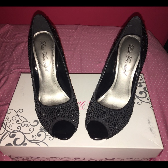 ‼️PRICE DROP‼️ on Lulu Townsend heels - Picture 2 of 4