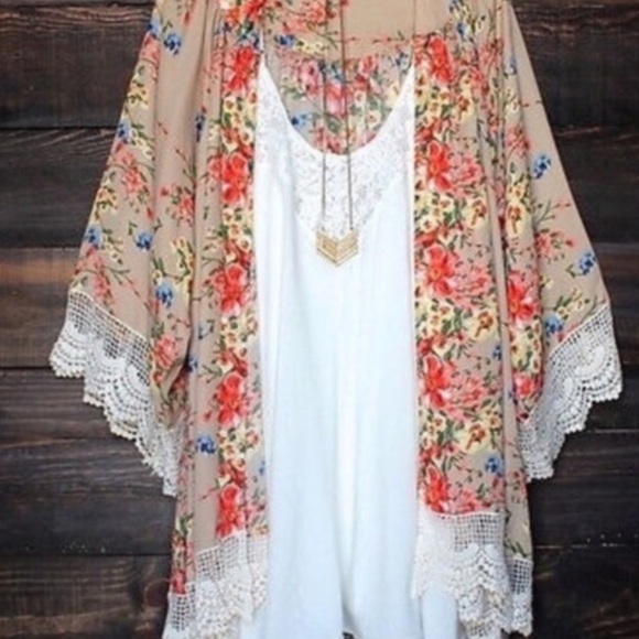 Lace Floral Kimono🌾 - Picture 2 of 4