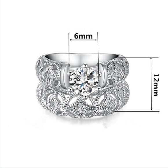 925 Sterling Silver Cubic Zirconia Ring set - Picture 2 of 6
