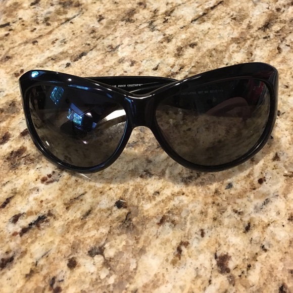 Juicy Couture Accessories - Juicy Couture sunglasses