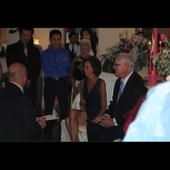 💙GORGEOUS Halston Dress! Worn only once💙 - Picture 2 of 4