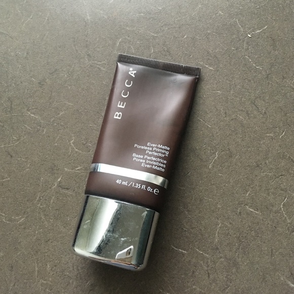 Becca Ever-Matte Poreless Priming Perfector