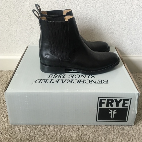 Frye Shoes - Frye Jamie Chelsea Boots