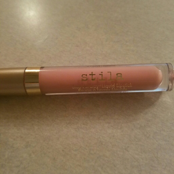 2 Stila liquid lipstick - Picture 2 of 4