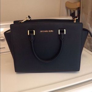 Michael Kors Selma