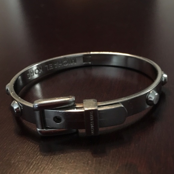 Michael Kors Buckle Braclet