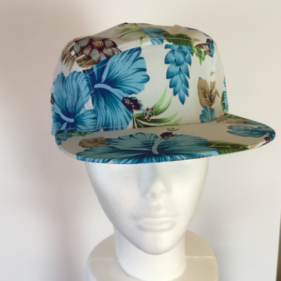 BK Accessories - 🐬Blue Hawaii Baseball Cap. NWOT BK Accessories - 🐬Blue Hawaii Baseball Cap. NWOT