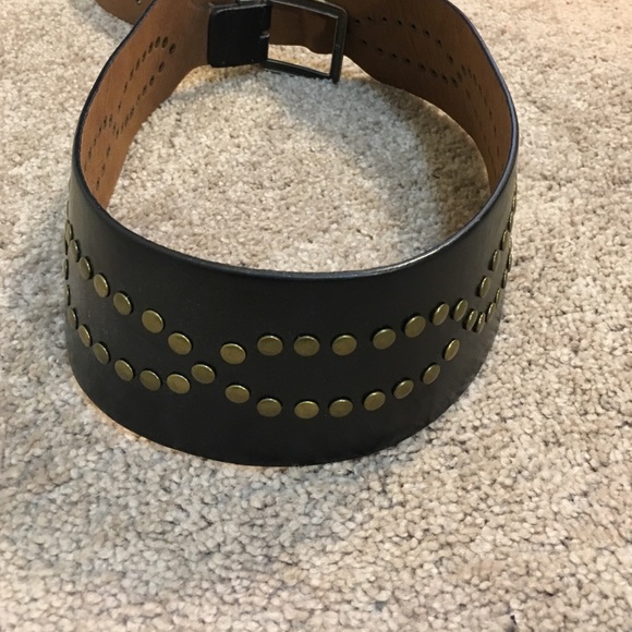 Francesca's two (2) belts - Picture 3 of 4