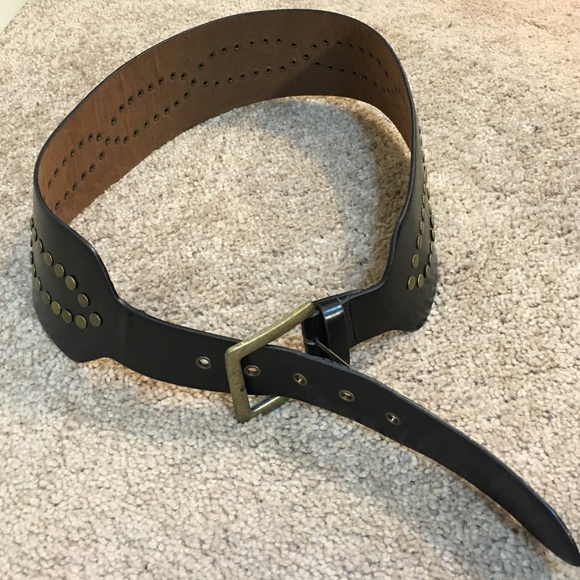 Francesca's two (2) belts - Picture 4 of 4