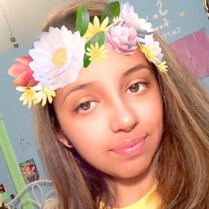 Meet your Posher, Elissa