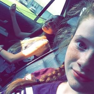 Meet your Posher, Mackenzie