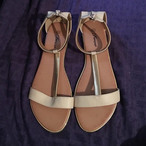 Sandals - Picture 2 of 2