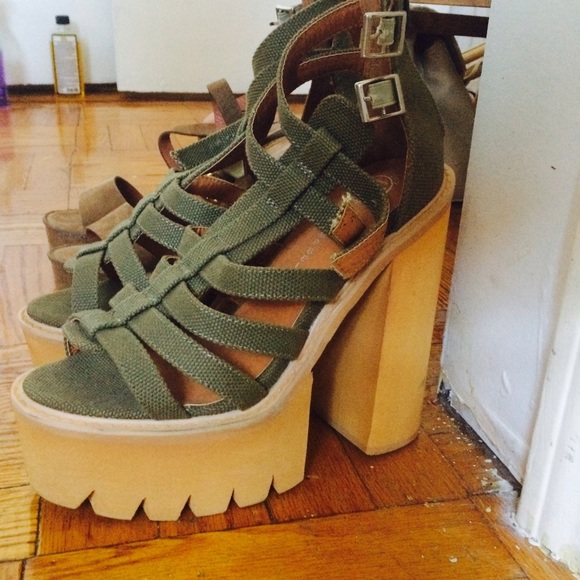 Jeffrey Campbell Shoes - Jeffrey Campbell platform sandals